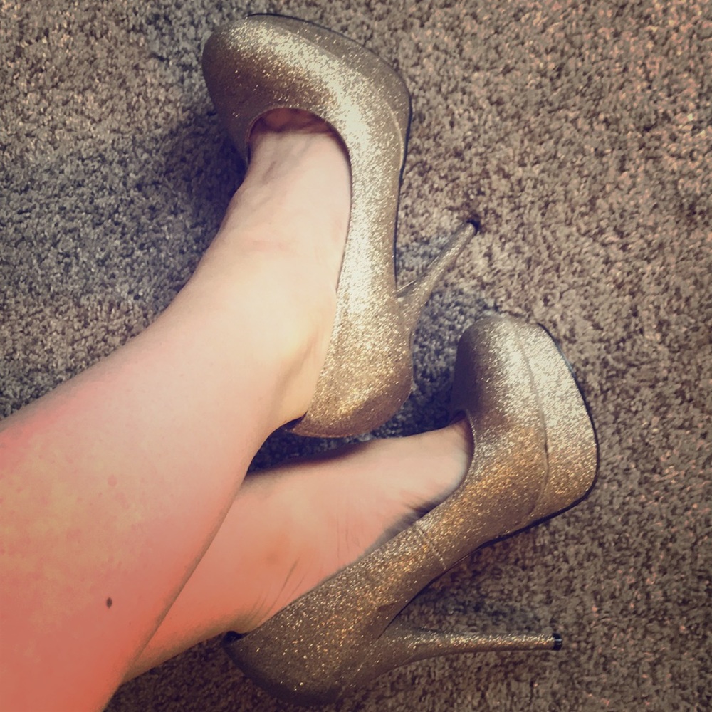 gold glitter super high heel platform pumps